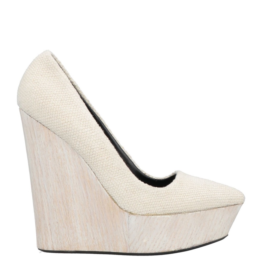 THEYSKENS'‎ THEORY
Pumps In Ivory